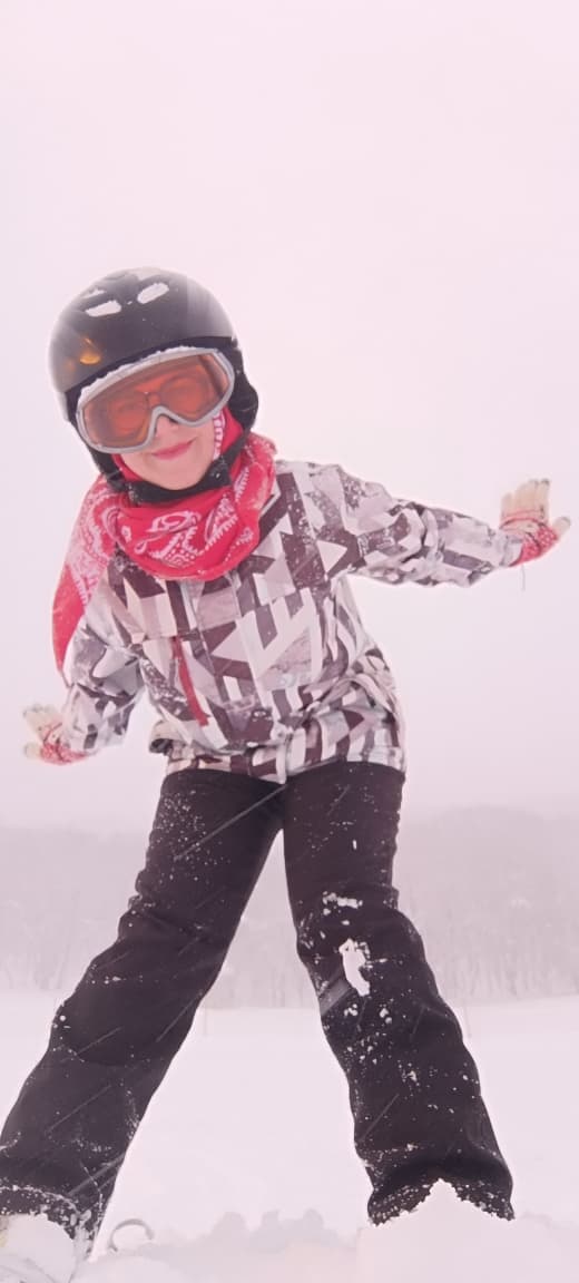 Aytaj Abbasova snowboarding